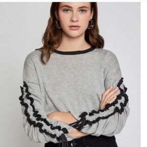 BCBGeneration Grey Cropped Sweater Sz S